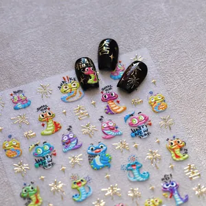 Pegatinas 3D para uñas Año de la Serpiente con motivos de dibujos y fuegos dorados