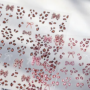 5D Relief Nagelsticker mit Leopardenmuster und Schleifen in Braun und Rosa Tönen