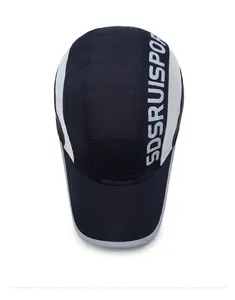 Detail view of quick-dry baseball cap with mesh side panels and SDSRUISPO branding