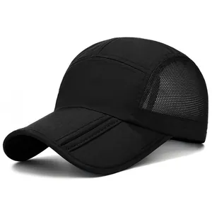Casquette de sport noire en mesh respirant pour la course la randonnée et le soleil