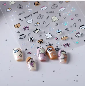 Feuille détaillée de stickers ongles animaux de dessin animé avec chien, chat et ours