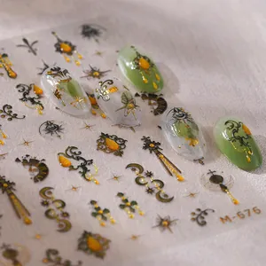 Retro matte nagelstickers met gouden sterren en maan in vintage paleisstijl