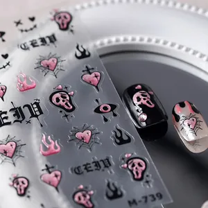 Autocollants ongles gothiques rose et noir avec crânes et motifs de toile d'araignée