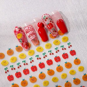 Nagelaufkleber im japanischen Stil mit Kirsch und Apfelmotiven für DIY Maniküre