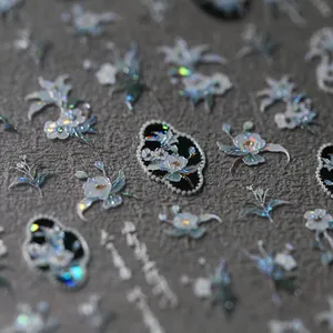 Autocollants à ongles holographiques aux motifs floraux chinois et reflets nacrés