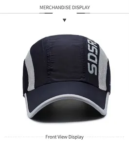 Detail der navygrauen Schnelltrocknungs-Kappe mit Mesh-Gewebe und SDSR-Logo-Print
