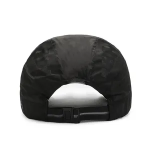 Men's breathable mesh flat cap in black with adjustable strap for outdoor sun protection
