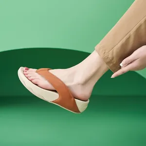 Sandali con zeppa da donna con cinturini marroni e suole ergonomiche leggere