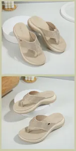 Détails des strass sur les tongs à plateforme beige avec un talon compensé élégant