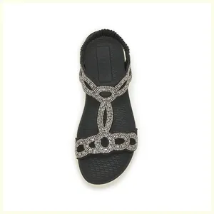 Detail von SIKETU Sandalen mit Strass-Kreismustern und strukturierter Innensohle
