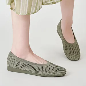 Scarpe con zeppa da donna verde oliva in maglia traspirante con suola piatta comoda