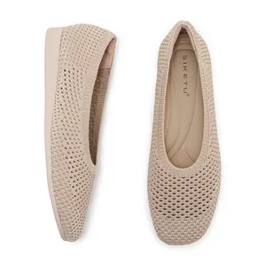 Scarpe con zeppa in maglia traspirante da donna in beige con design a rete traforata