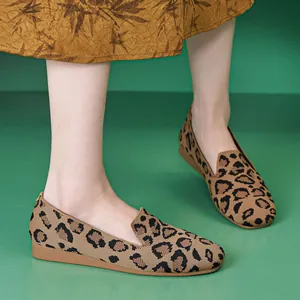 Klassische Strick-Slipper mit Leopardenmuster für Damen aus atmungsaktivem elastischem Stoff