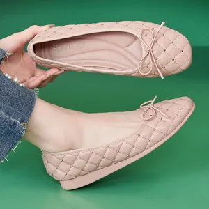 Damen Gesteppte Ballerinas PU-Leder Quadratische Zehe Schlüpfer Mit Metallnieten Schleifen-Dekoration Lässige Büroarbeit Pumps
