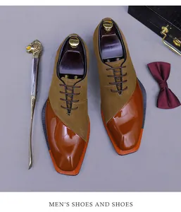 Detalle de zapatos oxford premium para hombre con empalme de cuero y diseño de punta cuadrada