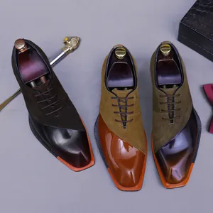 Zapatos de negocios para hombre en ante y charol con punta cuadrada y cordones elegantes