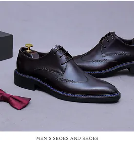 Dettagli scarpe derby wingtip in pelle marrone scuro con cuciture blu artigianali