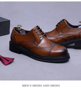 Detail der braunen Brogue-Schnitzerei und des Vintage-Leder-Finishs an Herrenschuhen