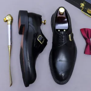 Herren Monkstrap-Schuhe aus schwarzem Leder mit Brogue-Verzierung und Kroko-Prägung