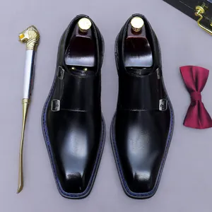 Scarpe doppie fibbie da uomo in pelle nera classica con eleganti cuciture blu a contrasto