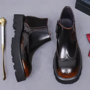 Botas Chelsea brogue para hombre estilo británico con cuero degradado y suela de goma gruesa