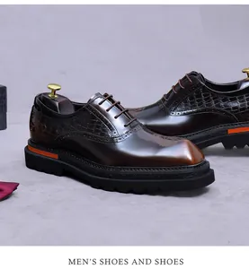 Detailansicht der dunkelbraunen Leder-Derbyschuhe mit Brogue-Blumenmuster-Prägung