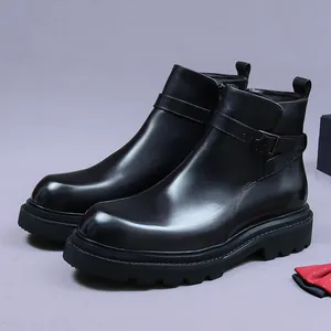 Bottines Chelsea classiques en cuir noir pour hommes avec boucle et semelle épaisse