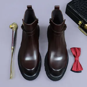 Bottines Chelsea en cuir marron poli pour hommes avec boucle et semelle épaisse