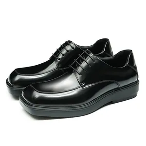 Klassische schwarze Leder-Derby-Schuhe für Herren mit Glanzfinish und dicker Plateausohle