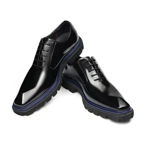 Zapatos oxford de cuero brillante para hombre con suela de plataforma y costura azul