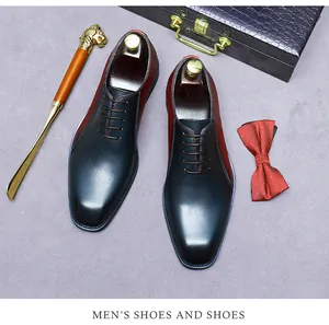 Zapatos Oxford de cuero con degradado negro y rojo con accesorios de negocios elegantes