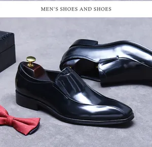 Scarpe eleganti da uomo in pelle nera lucida con farfallino e confezione regalo di lusso