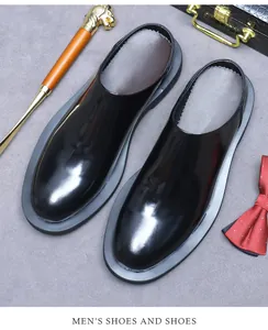 Polished leather men's mules with a classic round toe and premium glossy finish