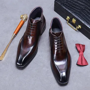 Bottines en cuir marron foncé poli pour hommes au style business sophistiqué