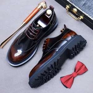 Handgemaakte Brogue Derbyschoenen voor Heren van Hoogwaardig Koeienhuid Leer Britse Vintage Nette Schoenen met Hoogteverhoging