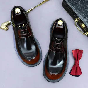 Zapatos derby de cuero pulido degradado para hombre con punta redonda y cordones clásicos