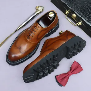 Herren Britischer Stil Business Formelle Schuhe Erste Schicht Rindsleder Brogue Schnitzerei Dicke Sohle Größensteigerung Herren Oxford Schuhe