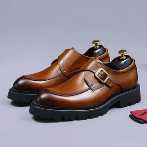 Braune Herren-Monk-Schuhe aus Leder mit dicker Sohle und Vintage-Finish im Business-Stil