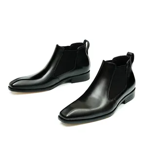 Bottines Chelsea classiques en cuir noir pour hommes avec panneaux latéraux élastiques