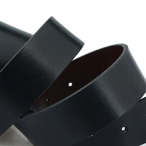 Herren Ledergürtel in Schwarz mit glatter Oberfläche und doppelseitigem Nahtdesign