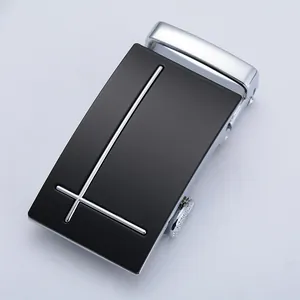Herren Automatik-Gürtelschnalle in Schwarz mit silbernem geometrischem L-Muster