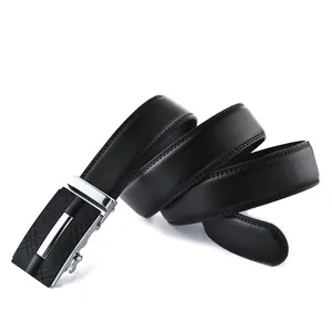 Ceinture homme en cuir noir premium avec boucle automatique en alliage et motif croisé