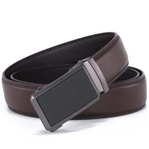 Ceinture business pour homme en cuir marron foncé avec boucle automatique en métal