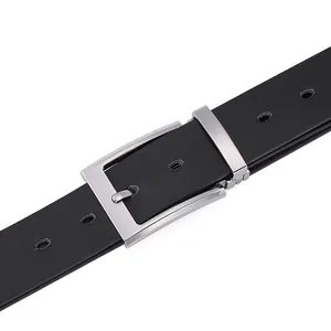 Cintura da uomo classica in pelle nera con fibbia rettangolare in argento lucido