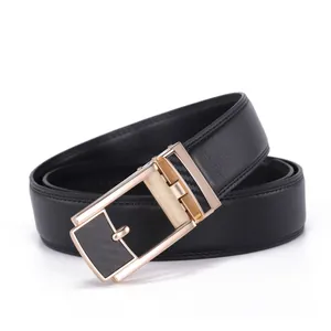 Classic men's black leather business belt with gold buckle and carbon fiber texture