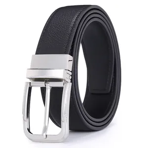 Cintura classica da uomo in pelle nera con fibbia ad ardiglione in argento lucido