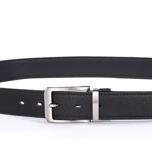 Cintura da uomo in pelle con fibbia ad ardiglione argento e trama in pelle nera