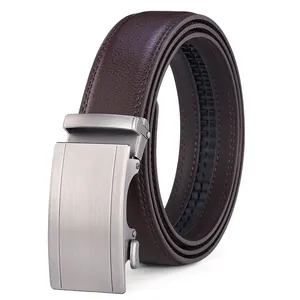 Ceinture business en cuir marron foncé pour homme avec boucle automatique en métal brossé