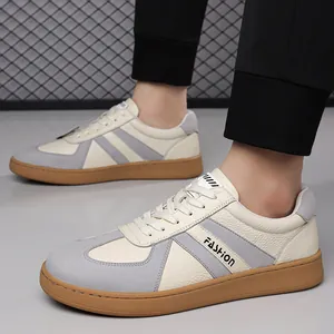 Heren casual leren sneakers in crème en grijs met een retro rubberen zool