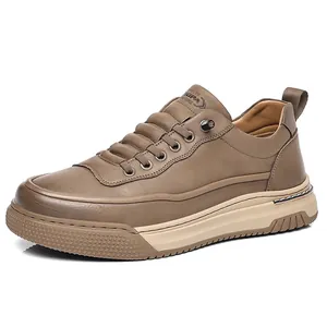 Κλασικά καφέ ανδρικά δερμάτινα sneakers με αντιολισθητική σόλα και ρετρό σχεδιασμό
